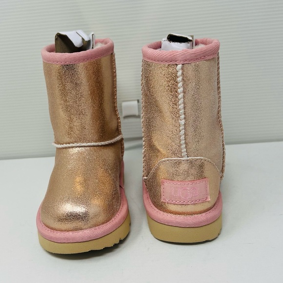 UGG Other - UGG**CLASSIC II METALLIC Pink Boots**US 7 $130